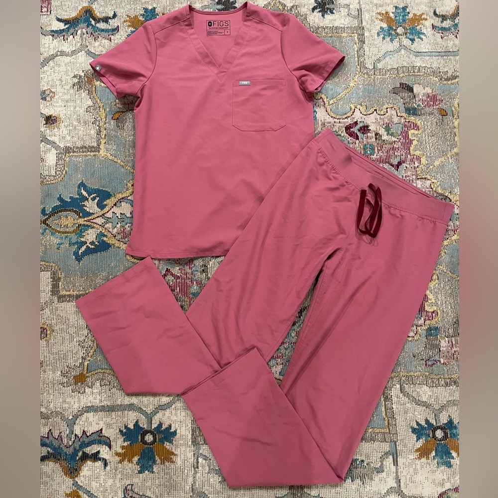 Pink figs scrubs